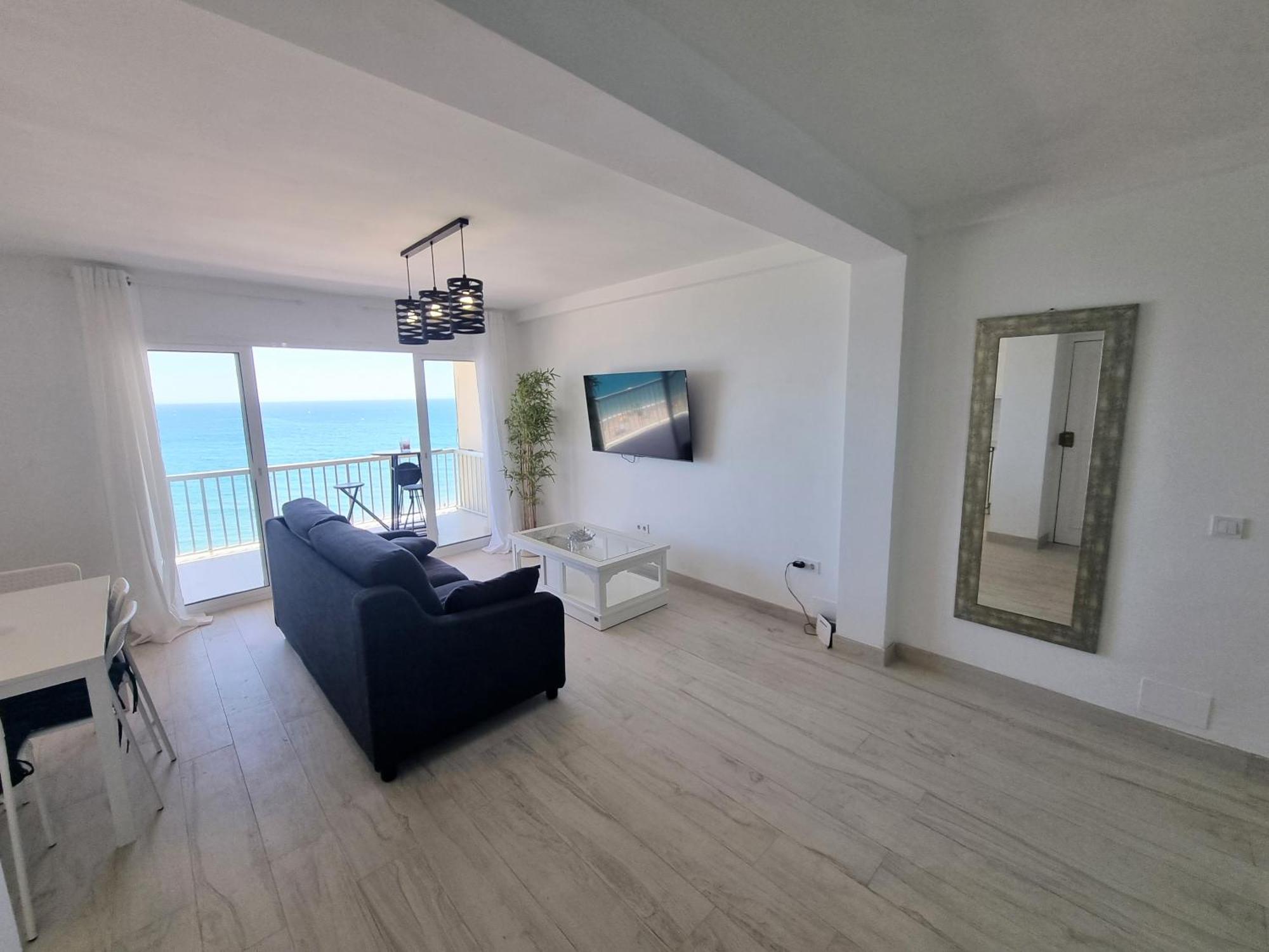 La Caracola I Beachfront & Center Fuengirola