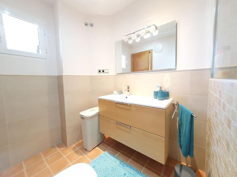 Cozy 2br Next To Club Higueron Huoneisto