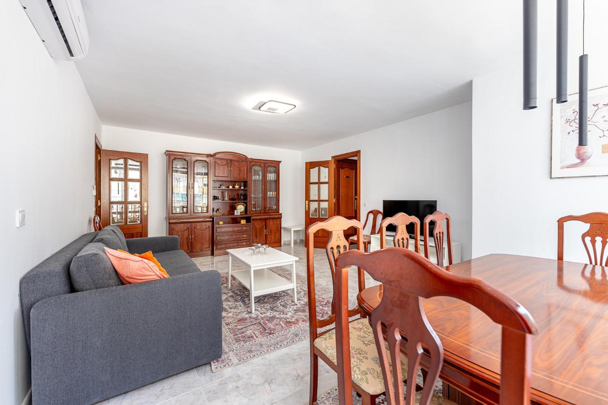 Boliches 3 Bed Ap Apartment