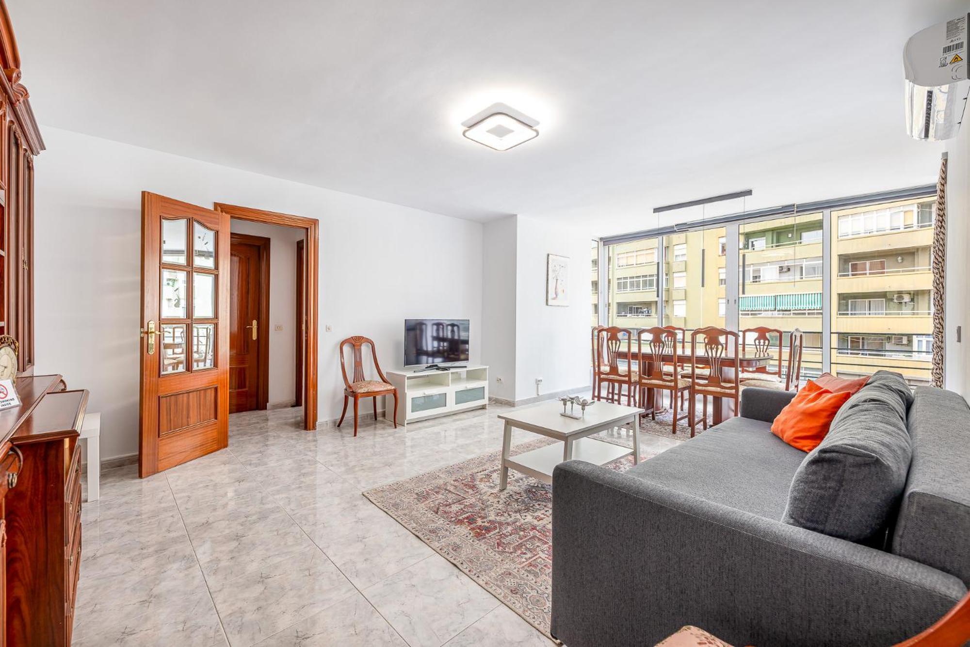 Boliches 3 Bed Ap Apartment *