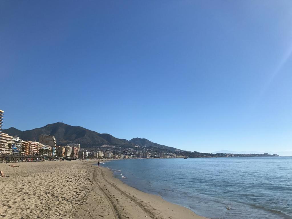 Isaac Peral Con Garage Huoneisto Fuengirola