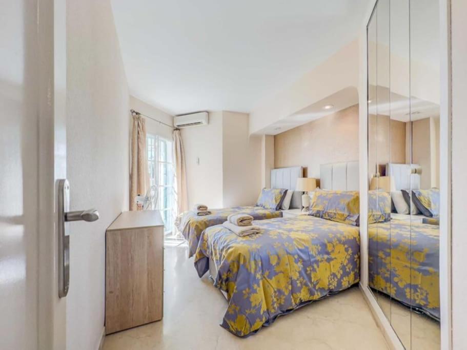 99 - Cozy In Matchroom Club, Mijas Golf *