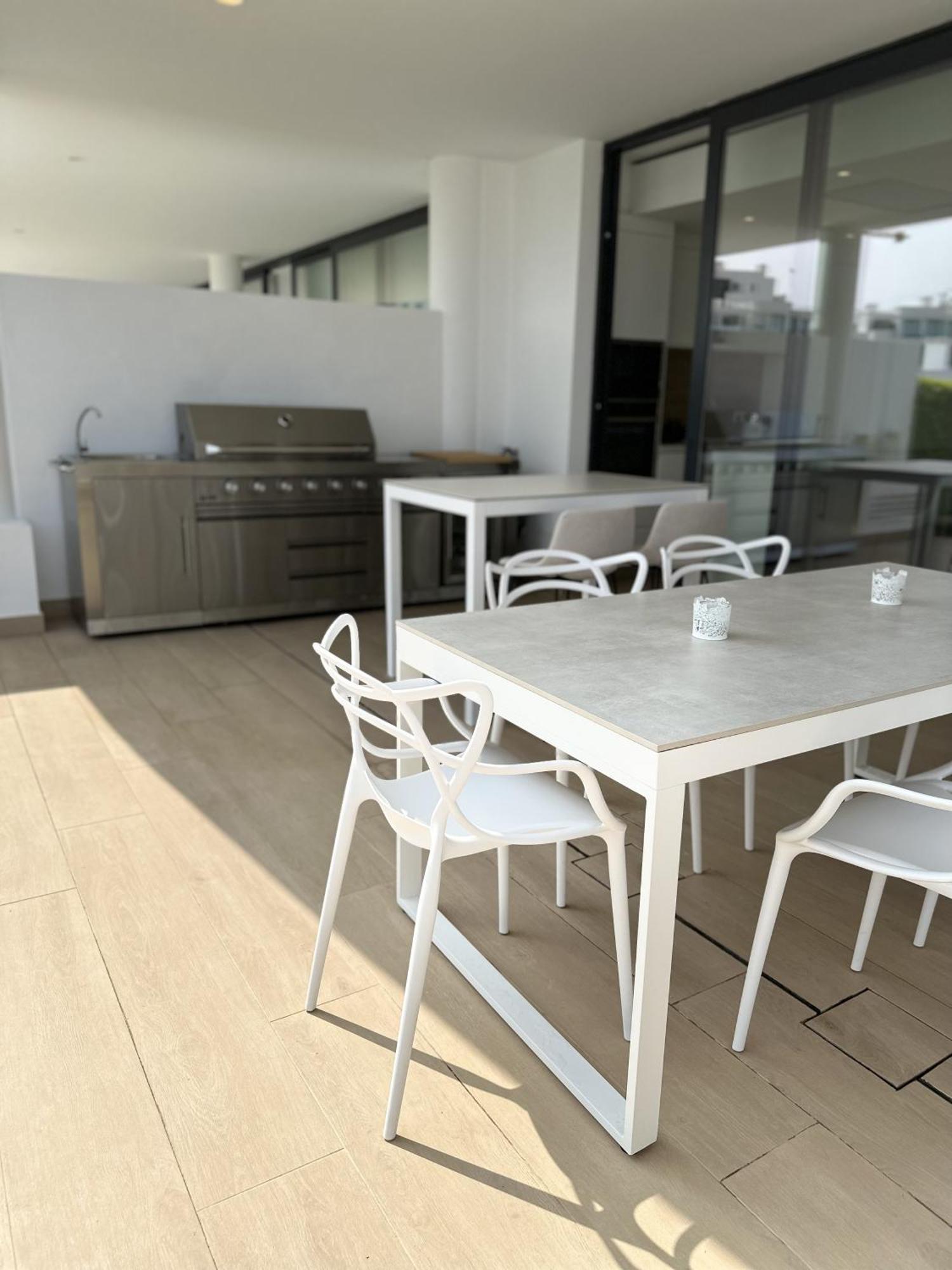 Luxurious Flat With Garden, Private Jacuzzi, Bbq Huoneisto Fuengirola