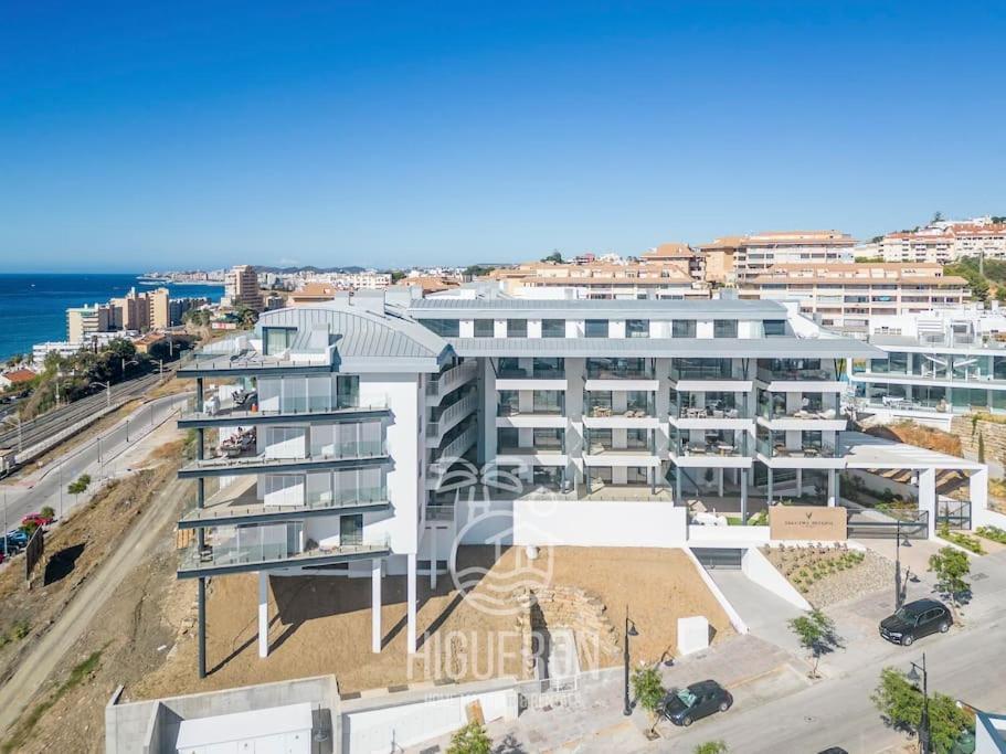 Higueronrentals Sea Breeze Apartment *