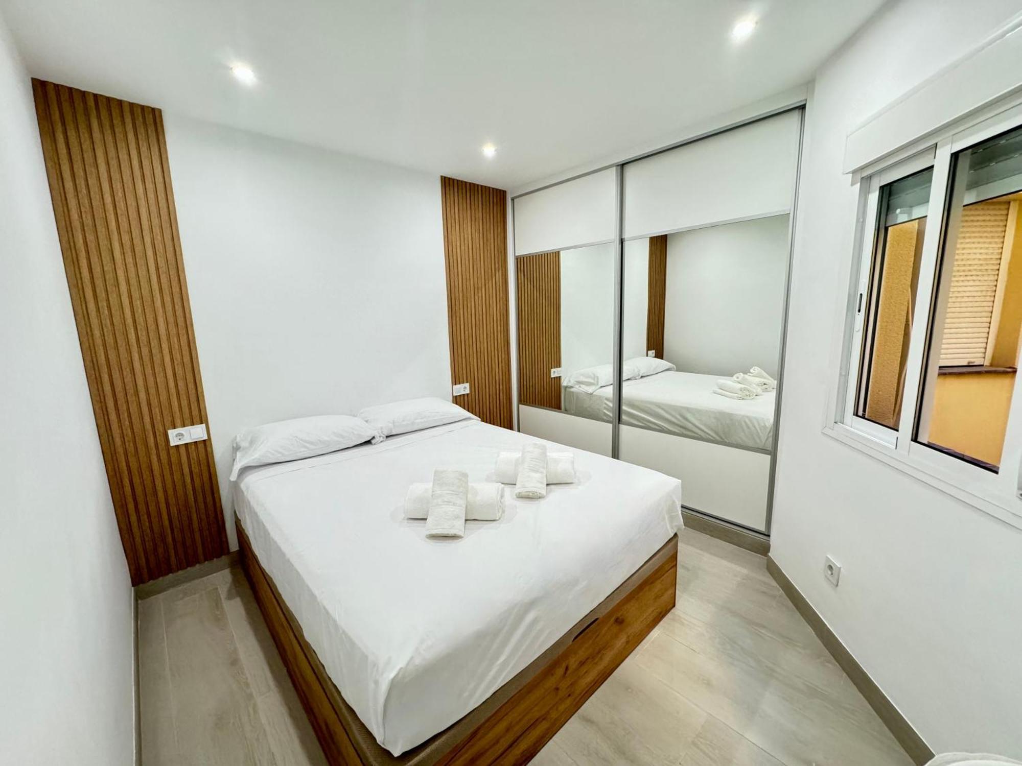 Aljaima I Center And Apartamento