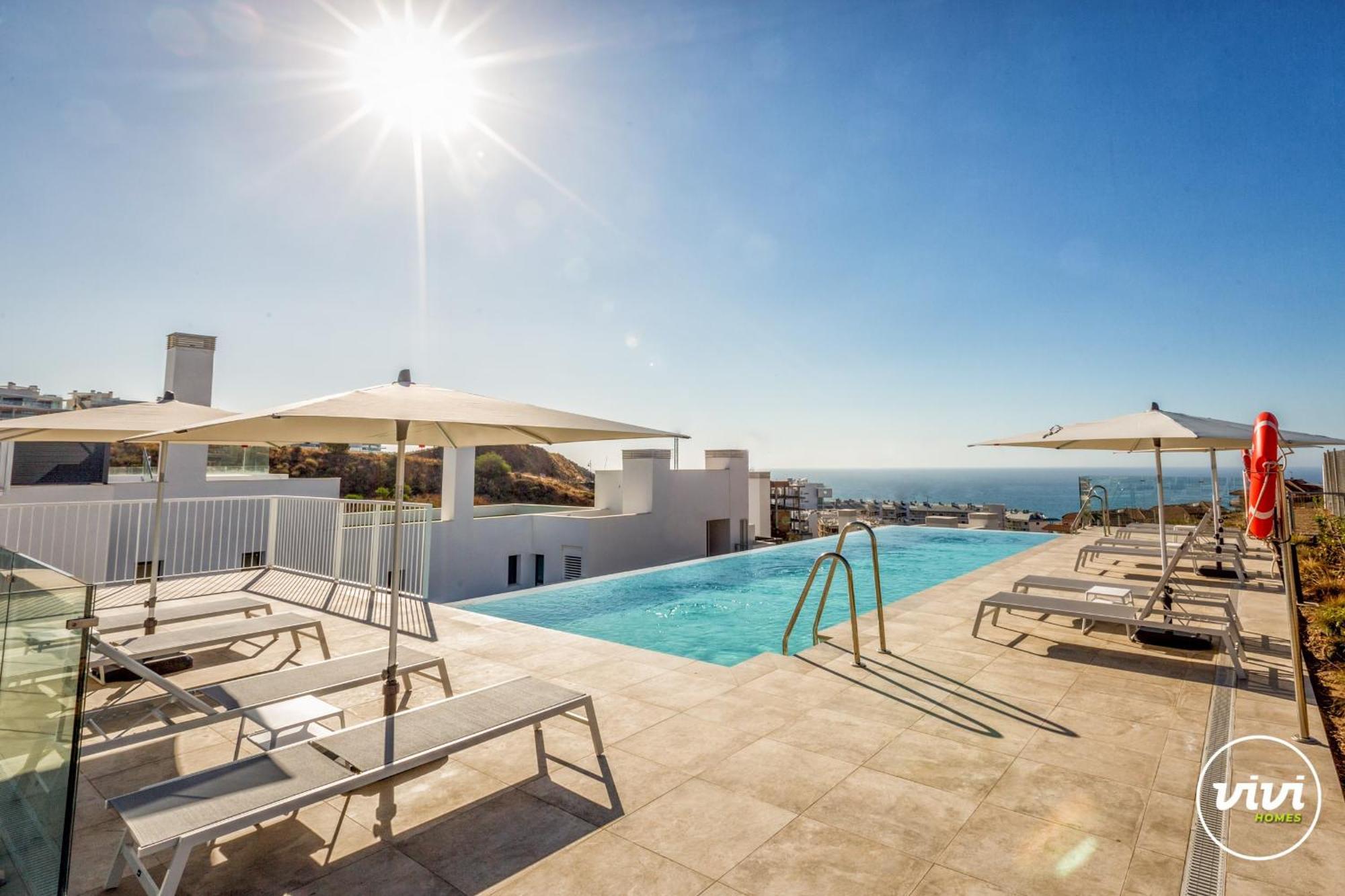 Vivi Homes - Sunny Views Wellness, Gym, Pool & Sea View