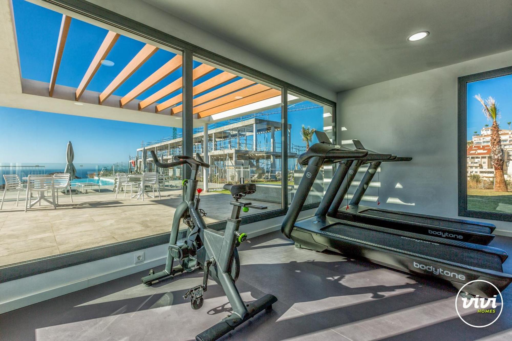Apartment Vivi Homes - Sunny Views Wellness, Gym, Pool & Sea View *