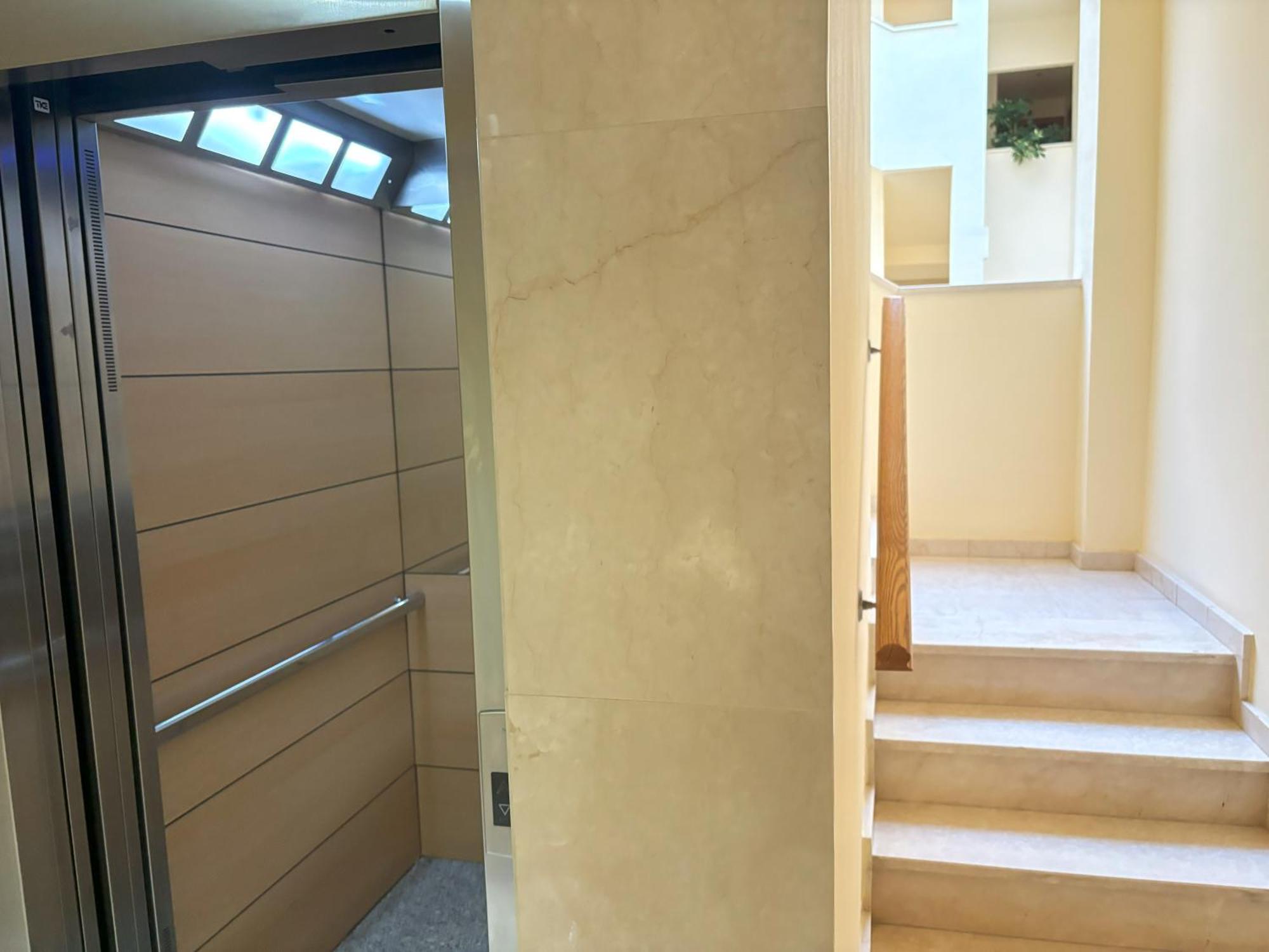 Evans Realty Bf Parking & Piscina & Terraza Appartement *