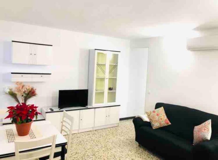 3 Bedrooms Flat-fuengirola Center-2 Min From * Fuengirola