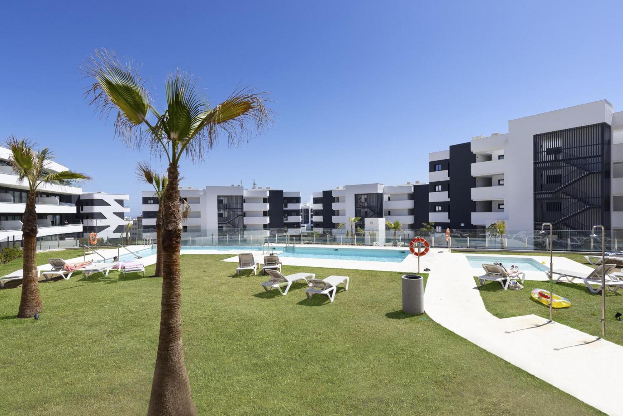 Modern Luxury With Terrace In Higueron Fuengirola