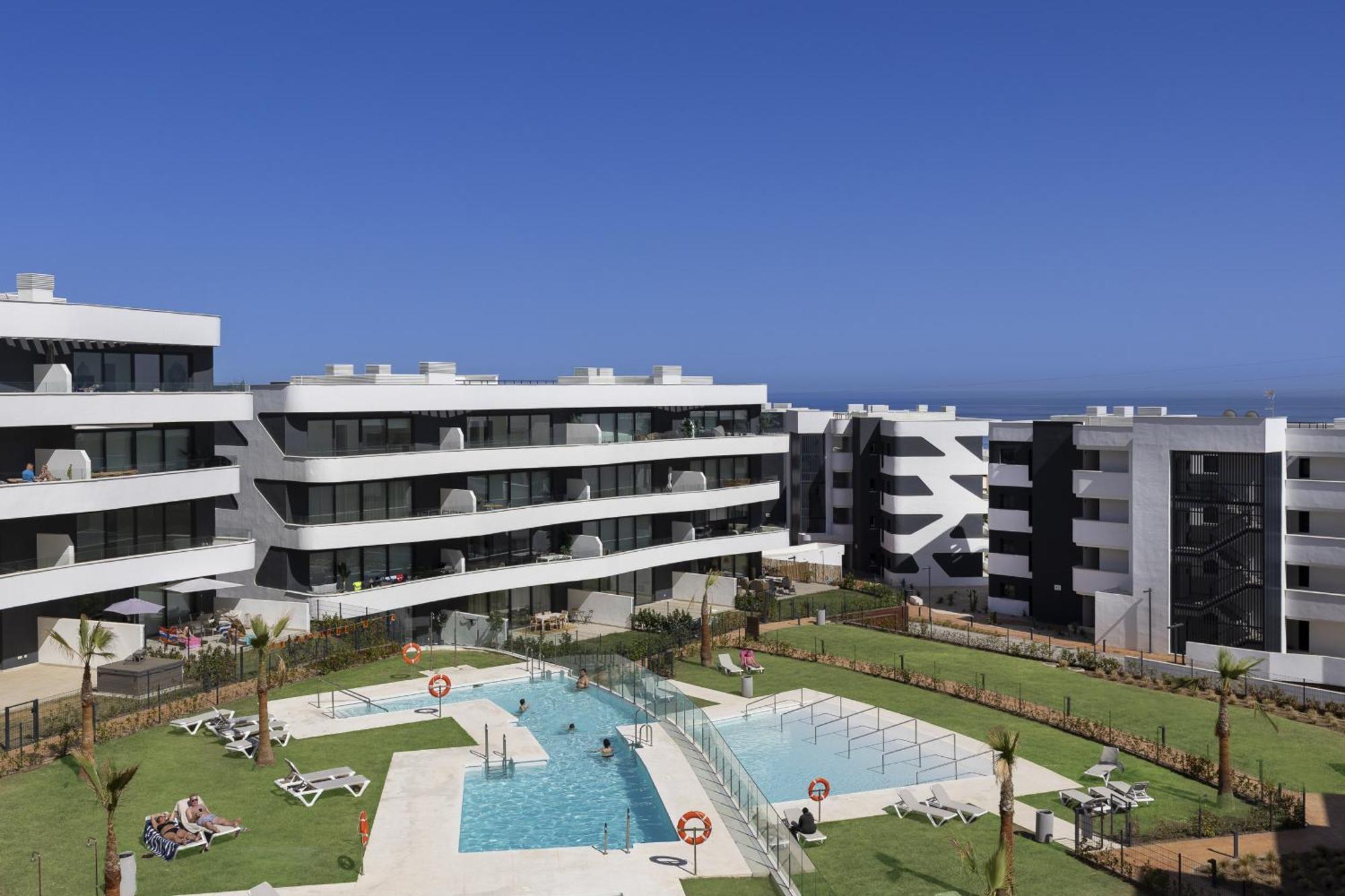 Modern Luxury With Terrace In Higueron * Fuengirola