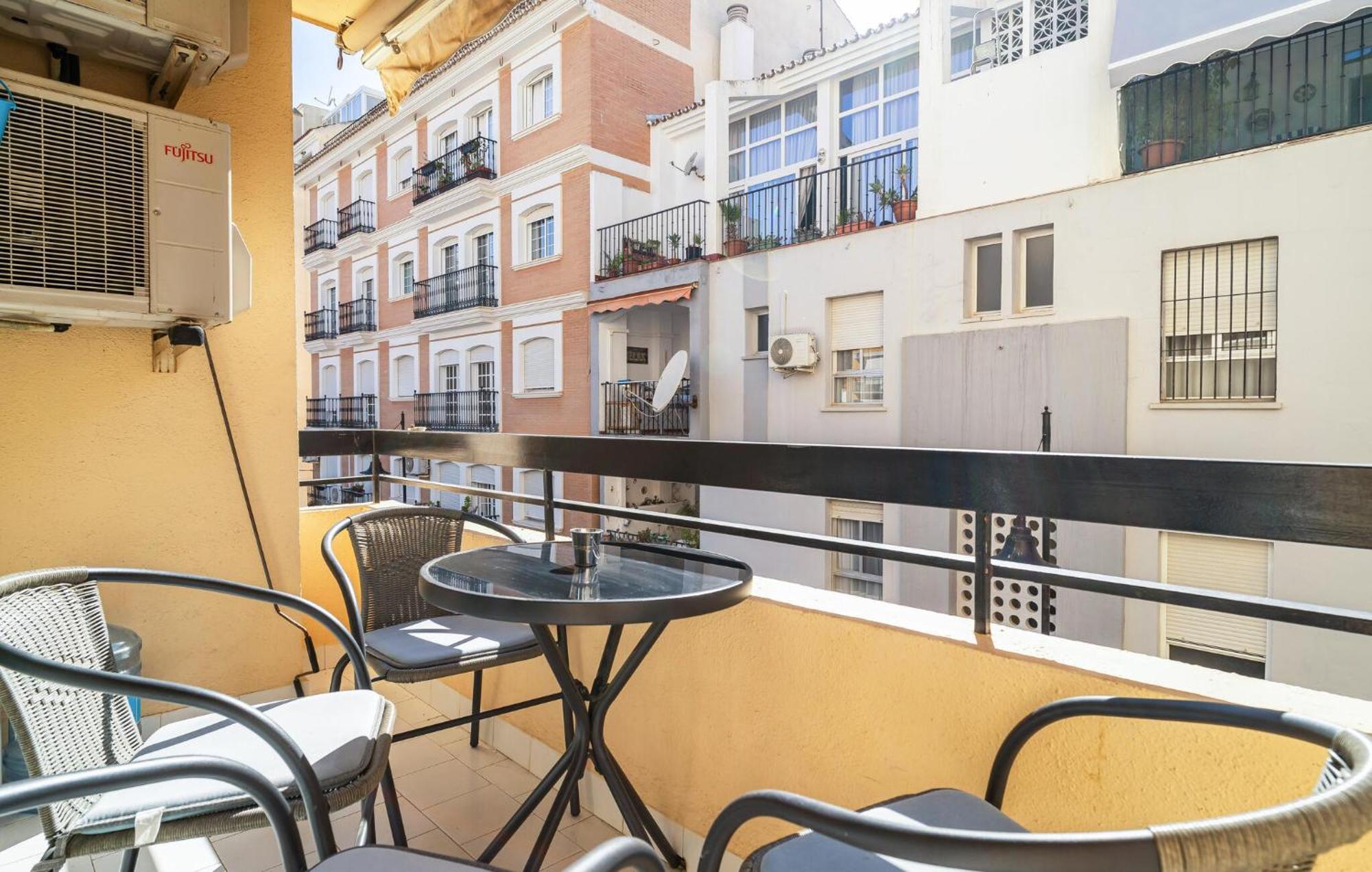 2 Bedroom Lovely In *