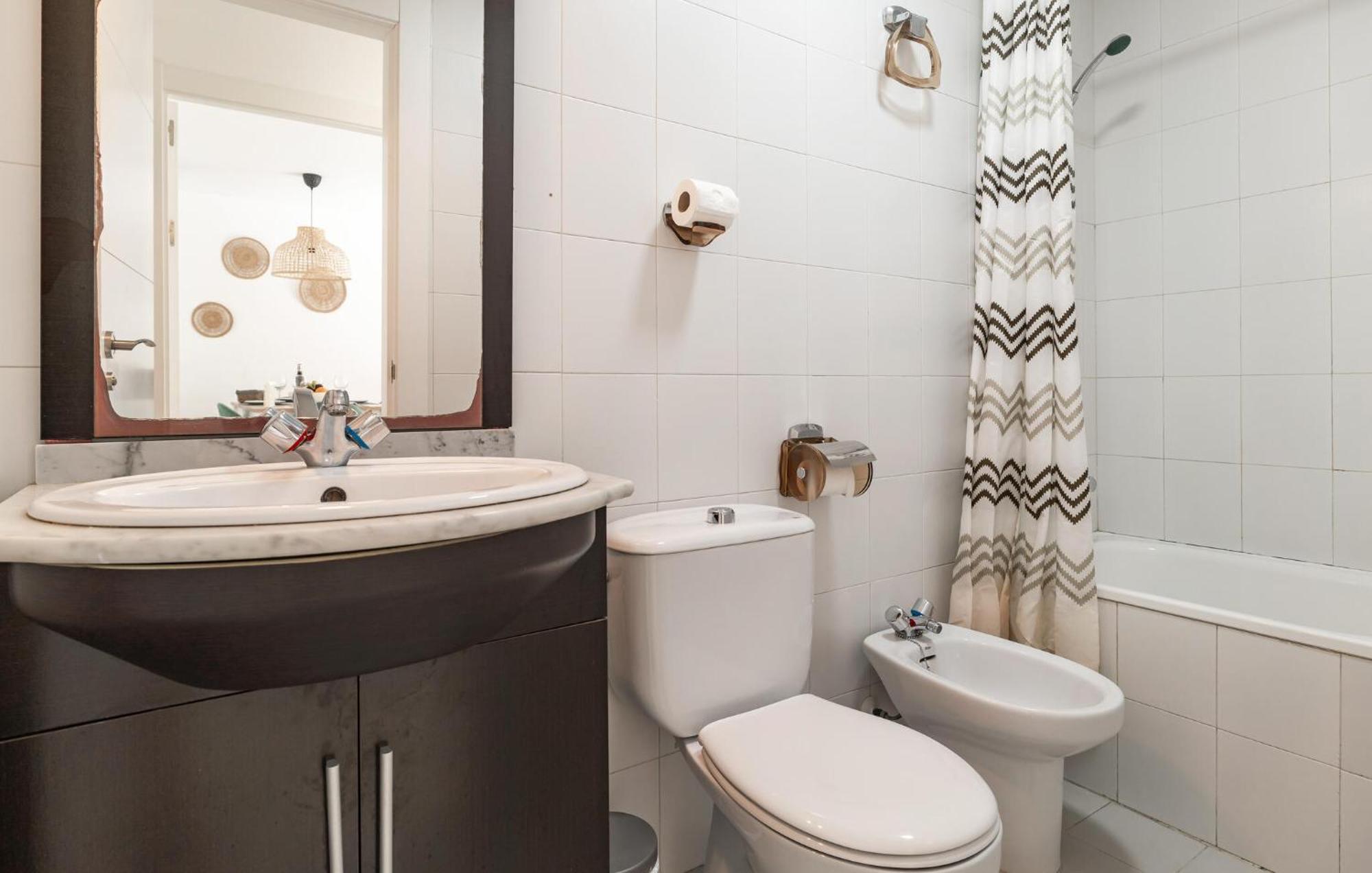 2 Bedroom Lovely In