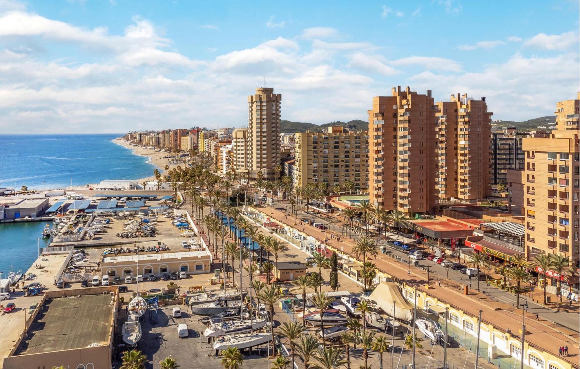 2 Bedroom Lovely In Apartamento Fuengirola