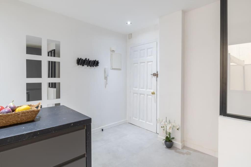 Beautiful 2br - 20 Meters From - In Center *