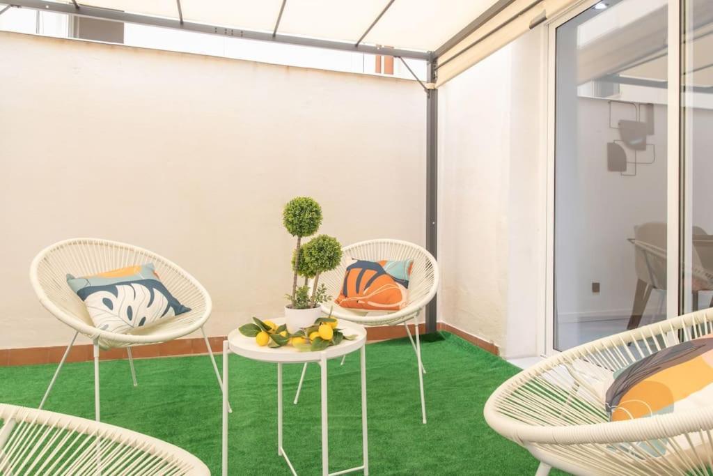 Beautiful 2br - 20 Meters From - In Center Huoneisto *