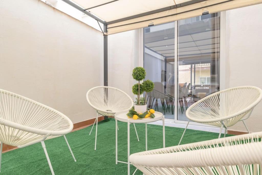 Beautiful 2br - 20 Meters From - In Center Huoneisto *