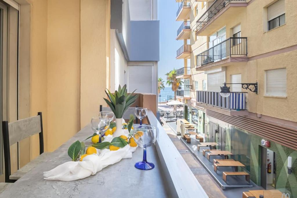 Beautiful 2br - 20 Meters From - In Center Huoneisto Fuengirola