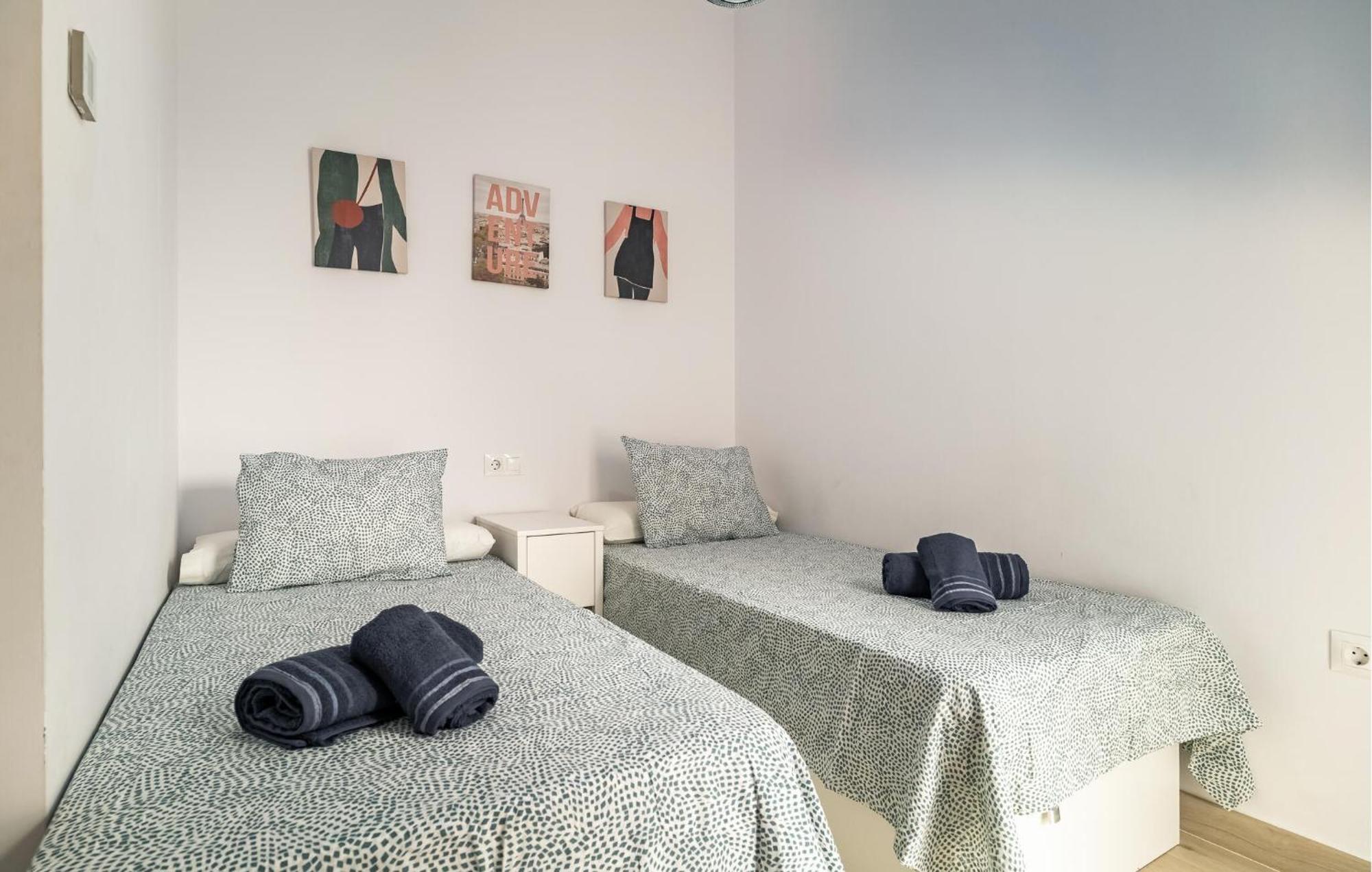 2 Bedroom Amazing In Apartment Fuengirola