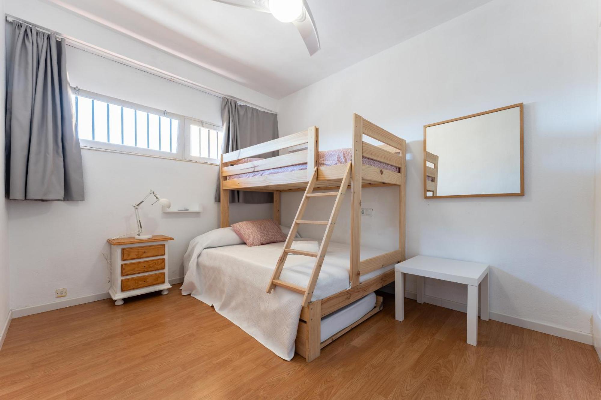 2 Bed 1 Bath Very Bright Fuengirola