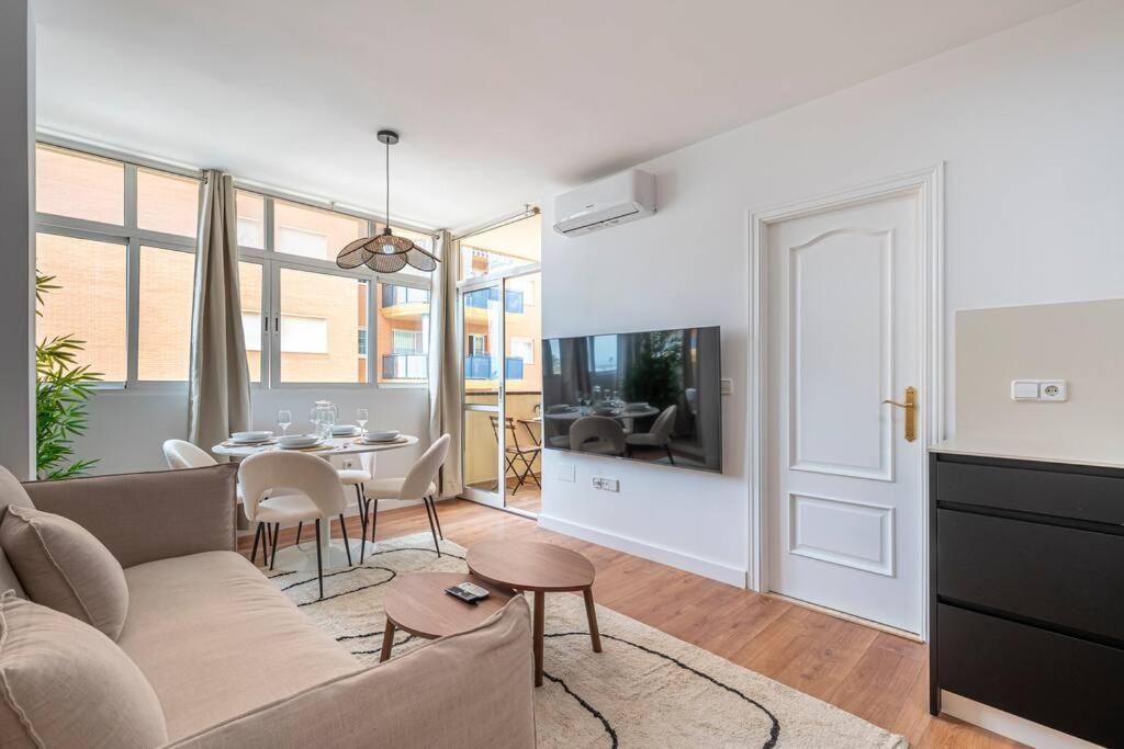 Cozy In With Views Apartment Fuengirola