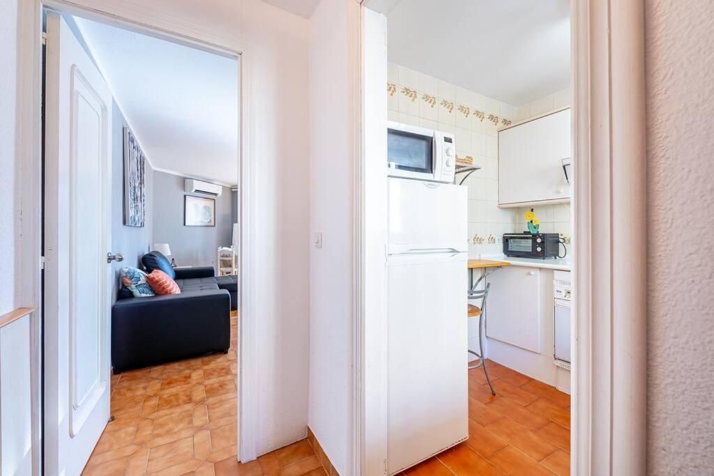 Apartment Spacious With Pool, 3 Min From The Fuengirola