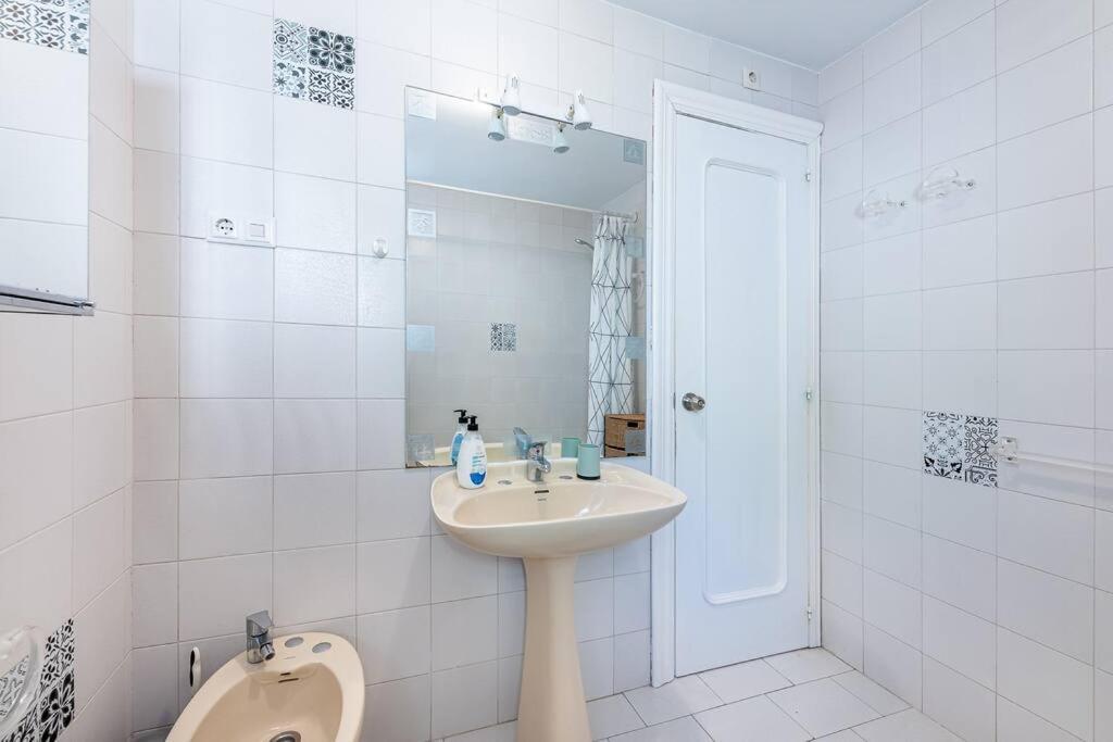 Spacious With Pool, 3 Min From The Apartment *