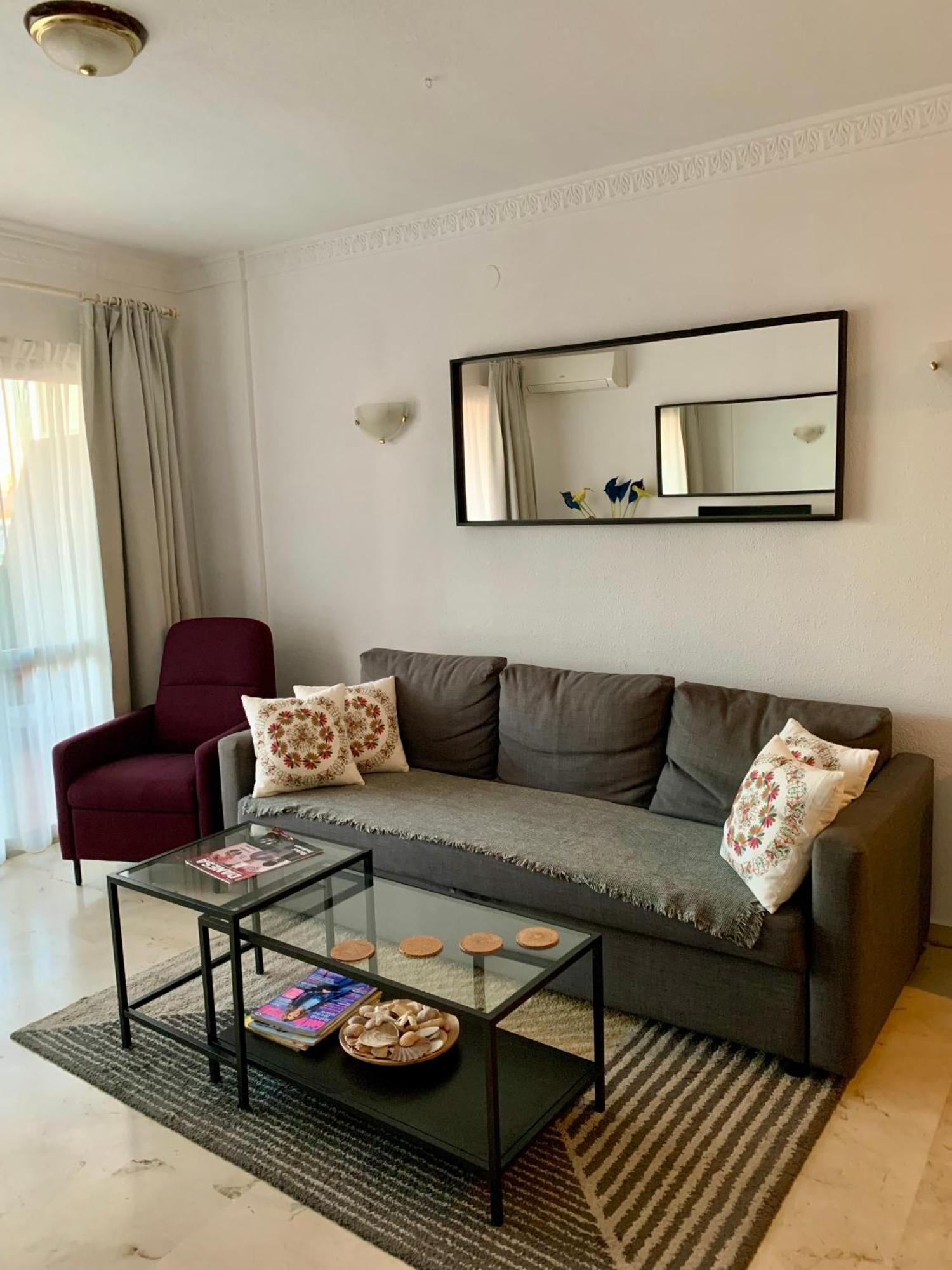 Palm Apartment, 1 Bedroom, Pool, Beautiful Garden, Parking *