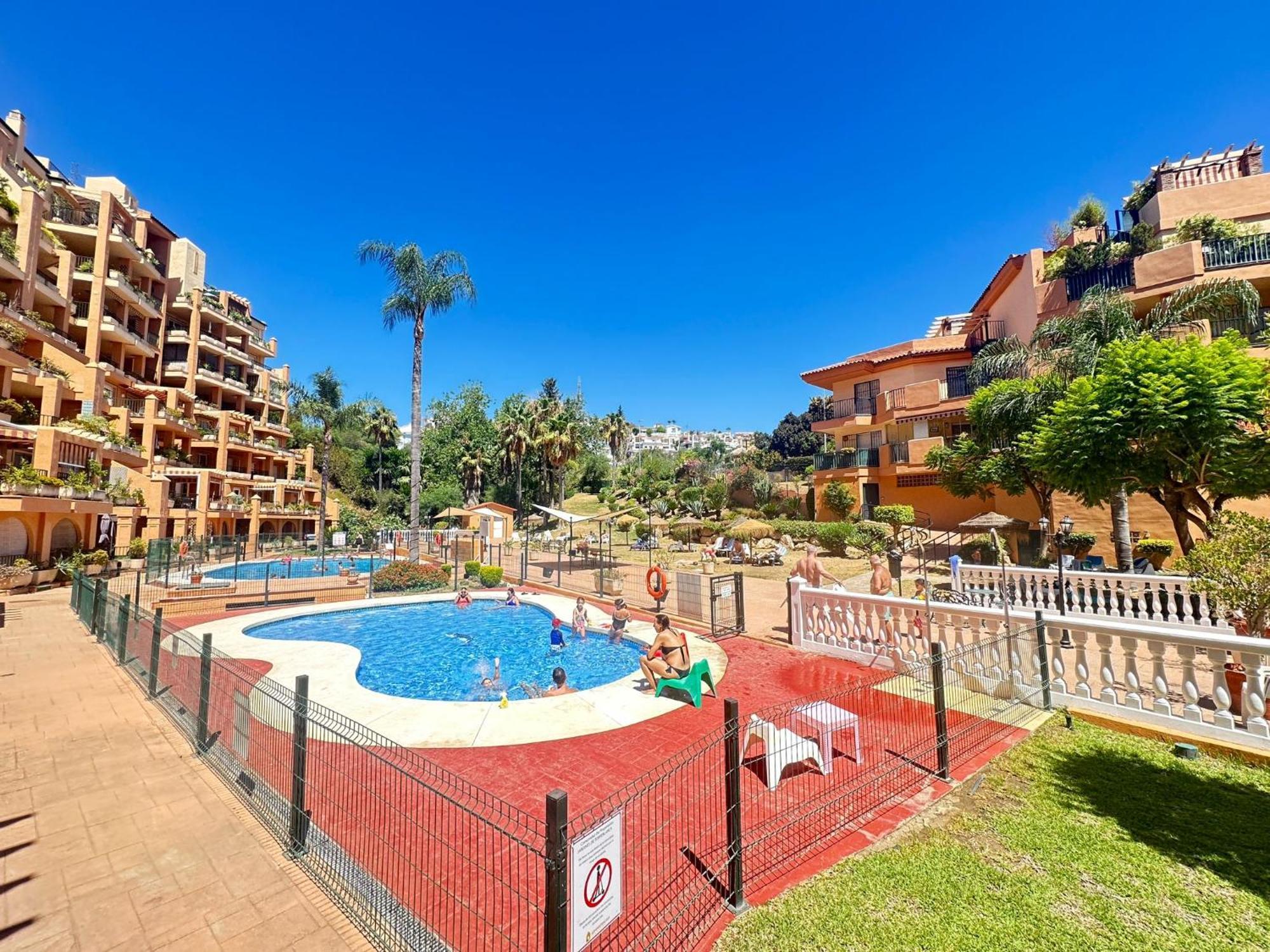Sol Y Mar Apartment *