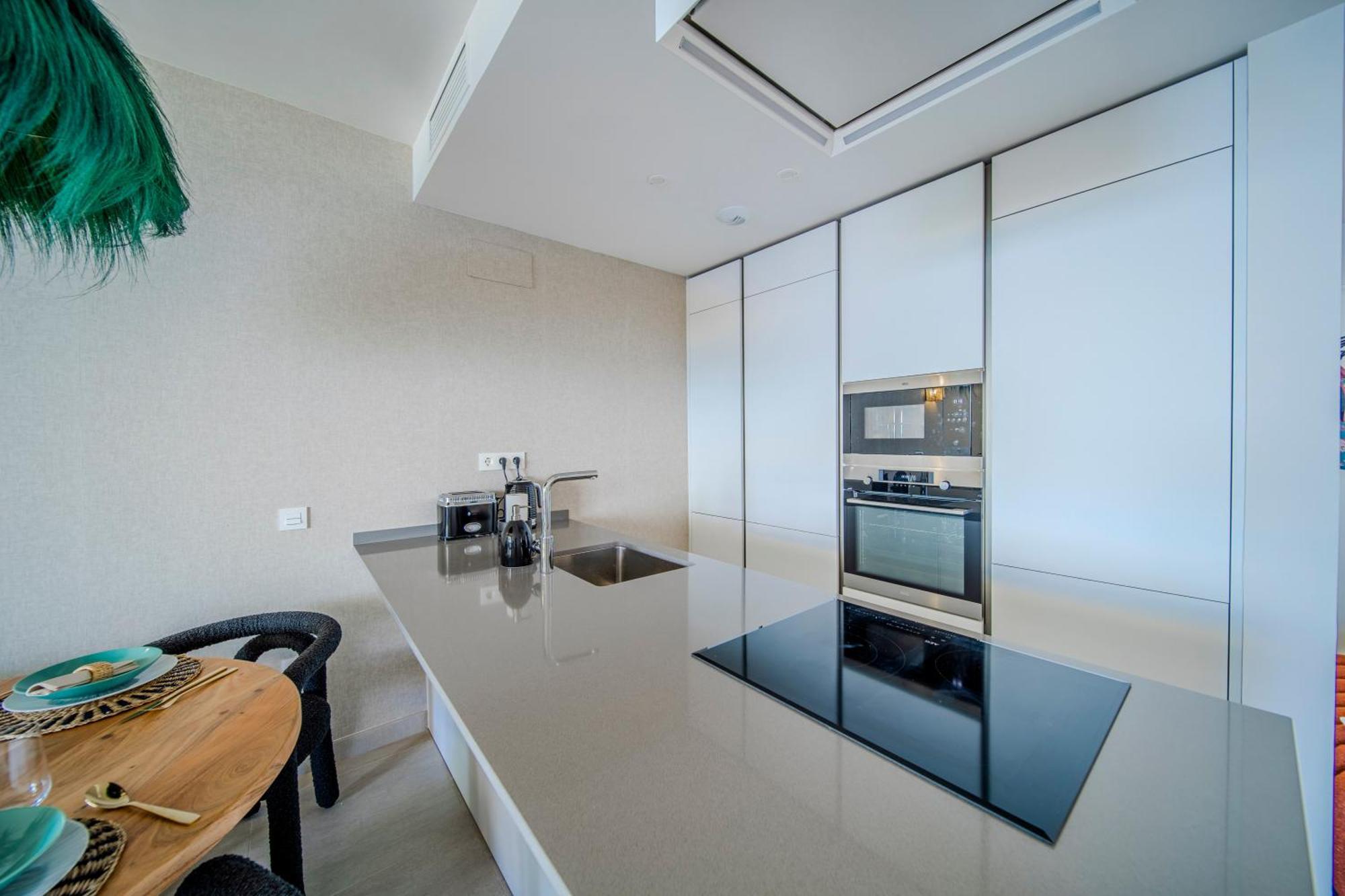 Sea Views Lucy Apartment