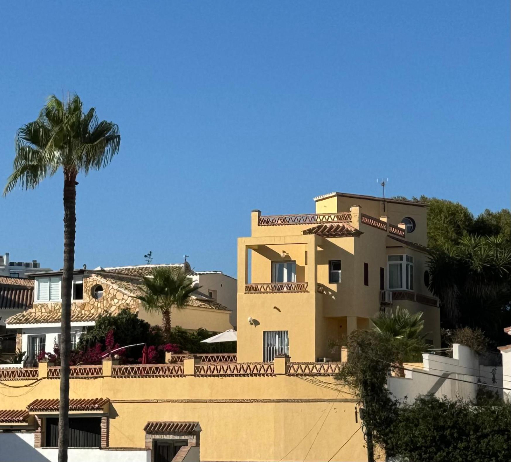 Luxury 5 Min To The With Sea View And Private Pool Fuengirola