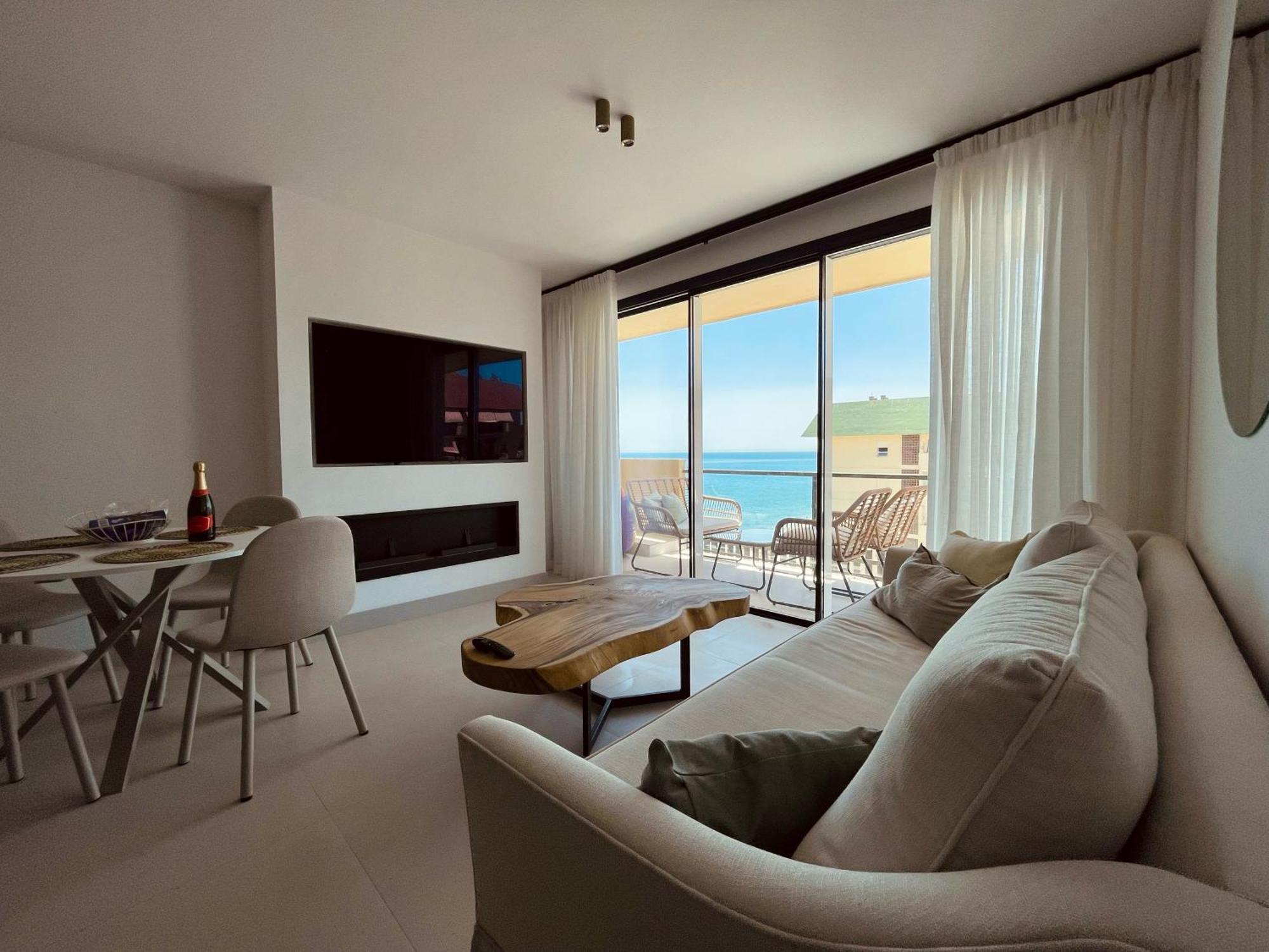 Luxury Beachfront *
