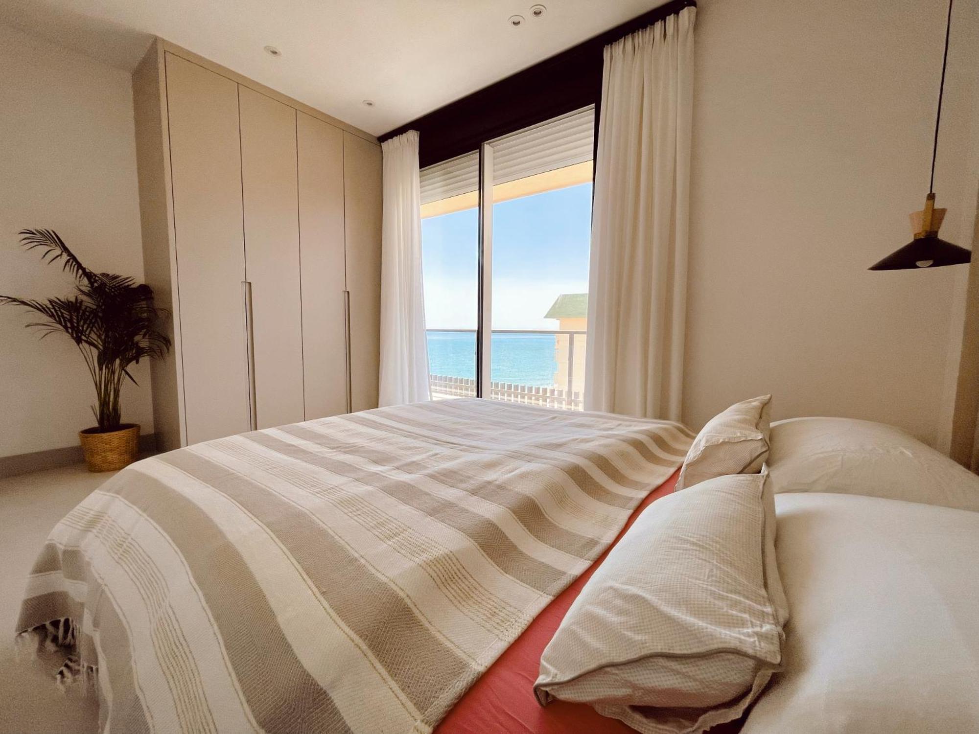 Luxury Beachfront Appartement