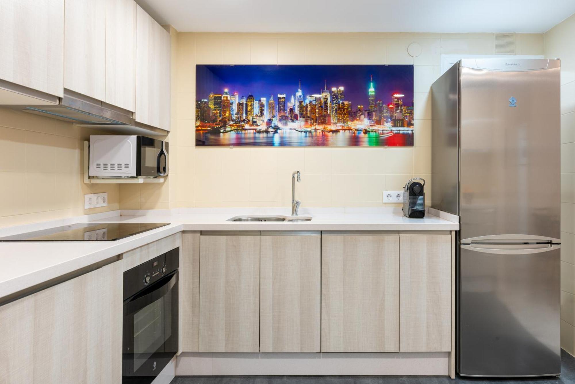 Apartamento Aquamijas Retreat - Modern Comfort Near Aguamijas Water Park Fuengirola