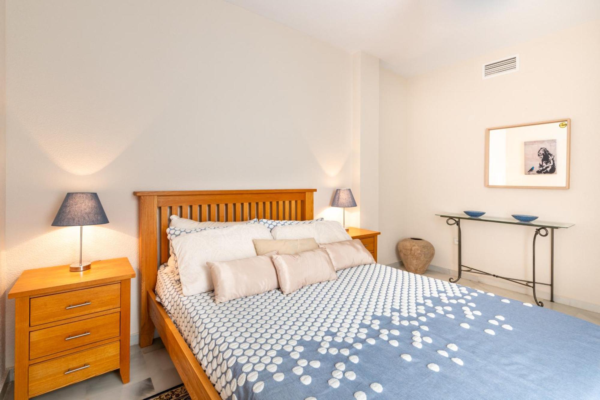 Aquamijas Retreat - Modern Comfort Near Aguamijas Water Park Apartamento