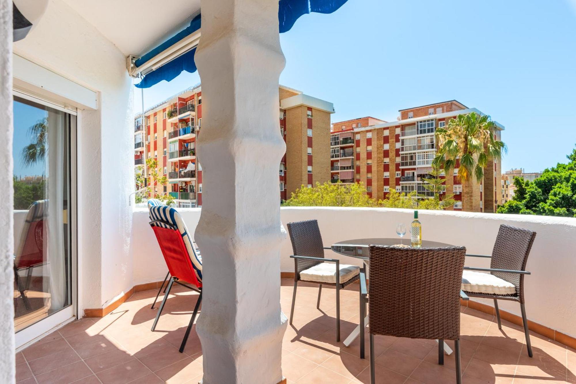 Apartamento Aquamijas Retreat - Modern Comfort Near Aguamijas Water Park *