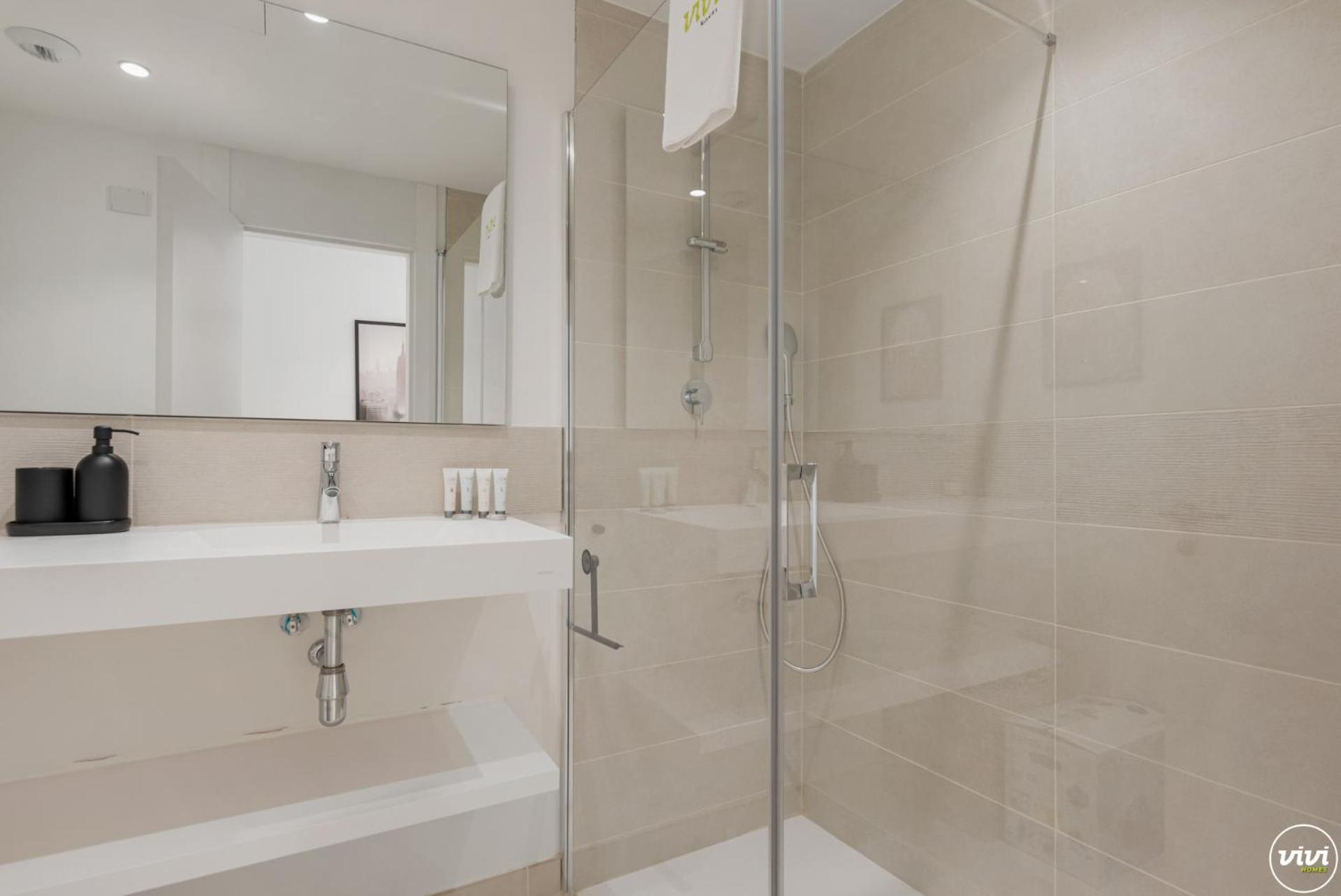 Apartment Vivi Homes - Gerrard Jacuzzi, Terrace, Pool & Sea Vew