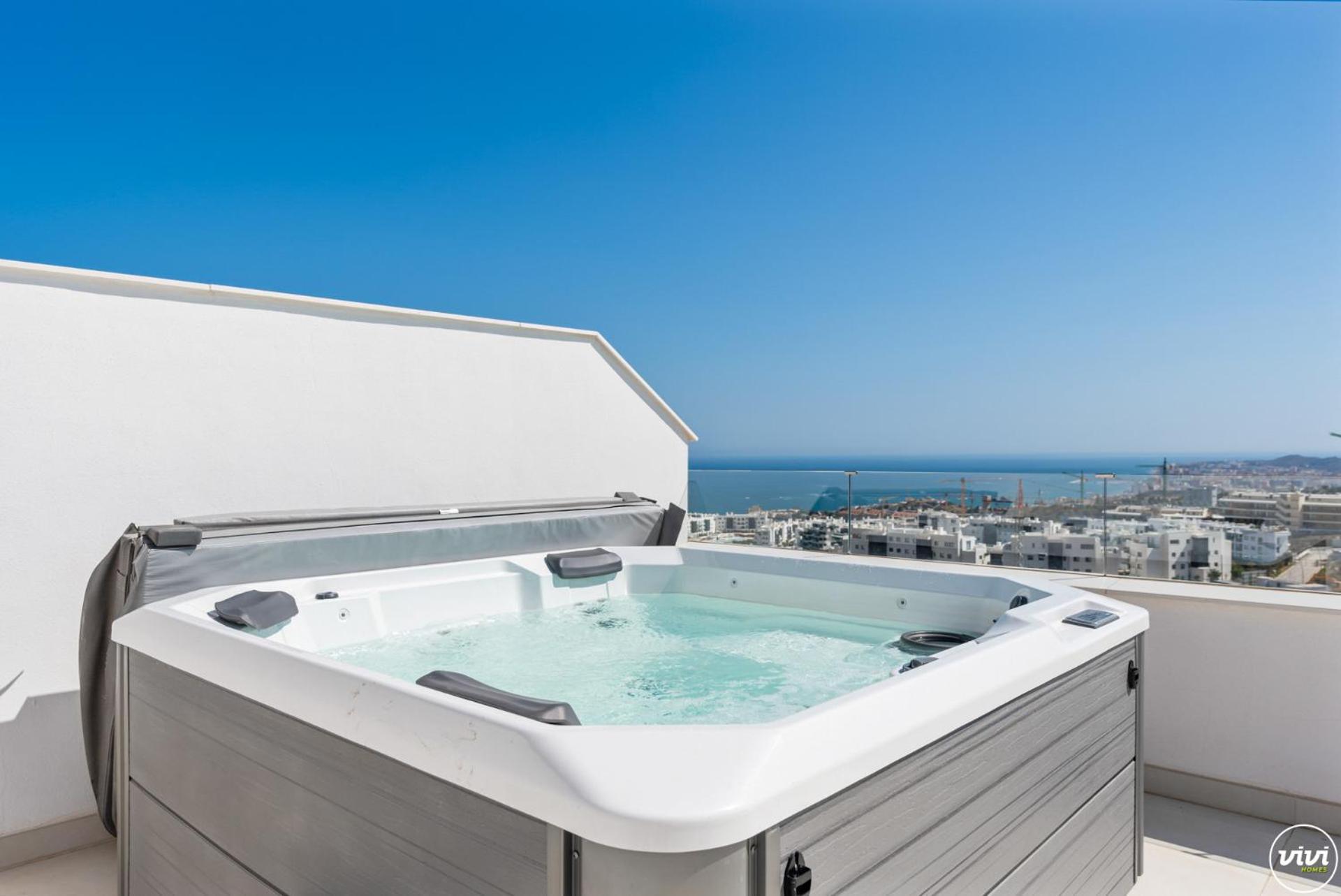 Apartment Vivi Homes - Gerrard Jacuzzi, Terrace, Pool & Sea Vew