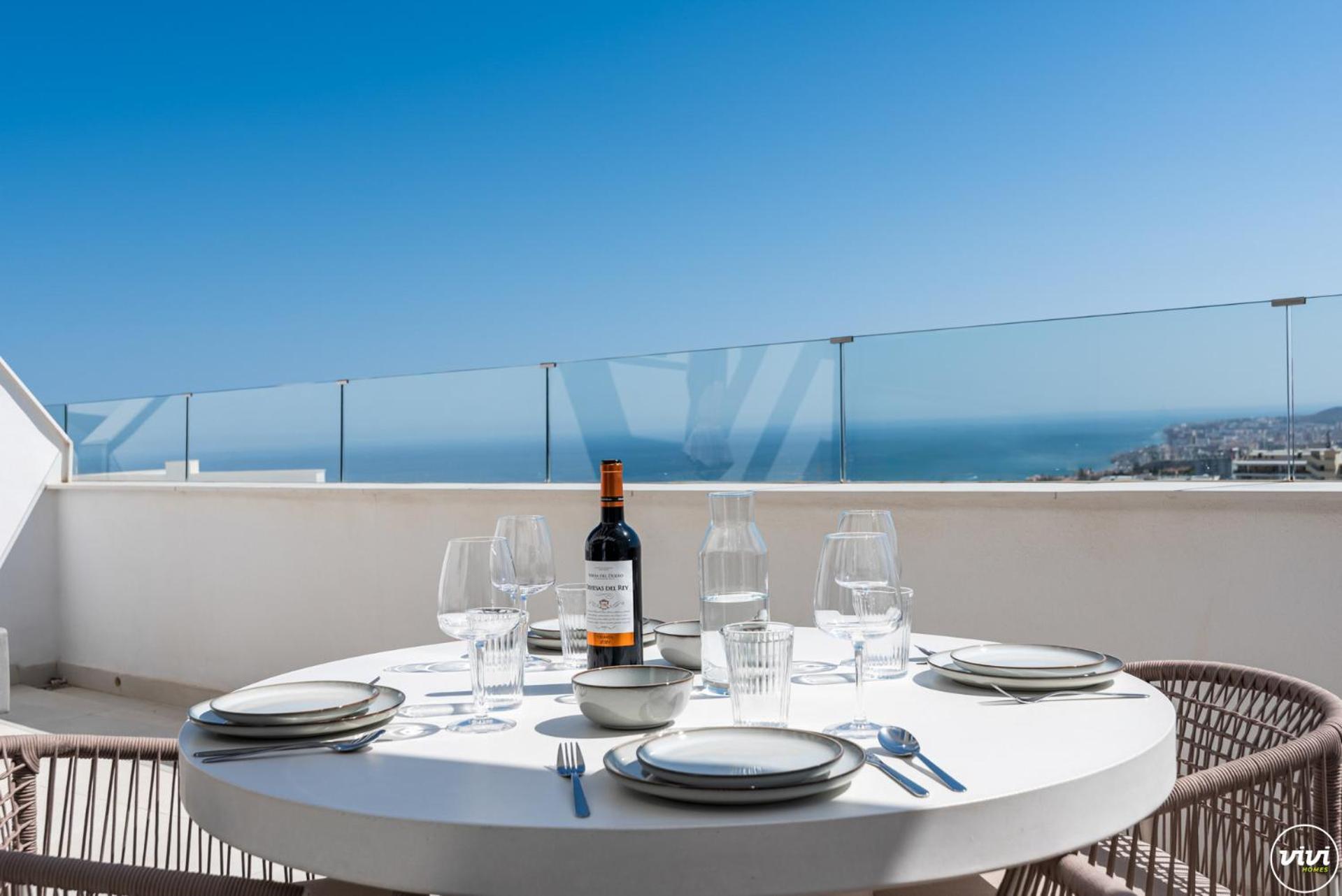 Vivi Homes - Gerrard Jacuzzi, Terrace, Pool & Sea Vew * Fuengirola