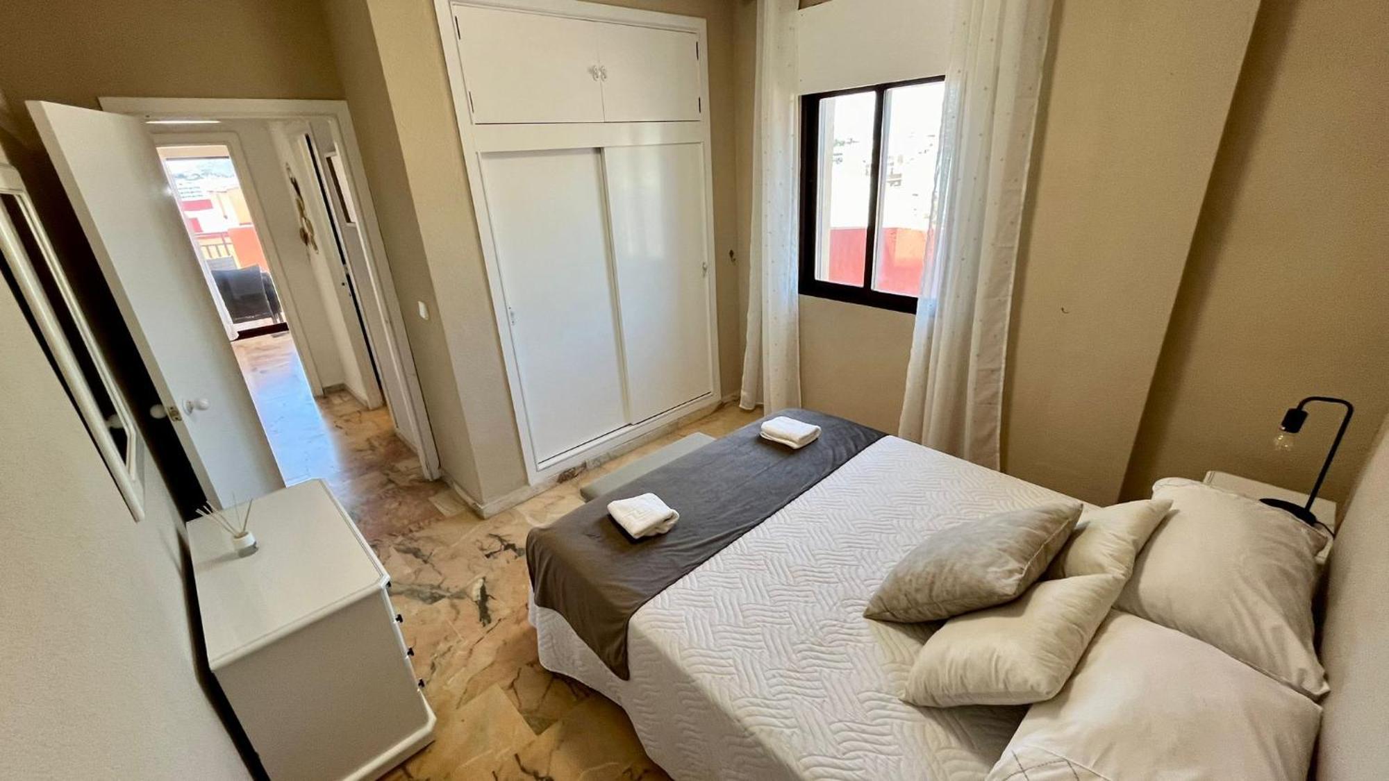 Atico En Yate Iv, Primera Linea Playa Apartment