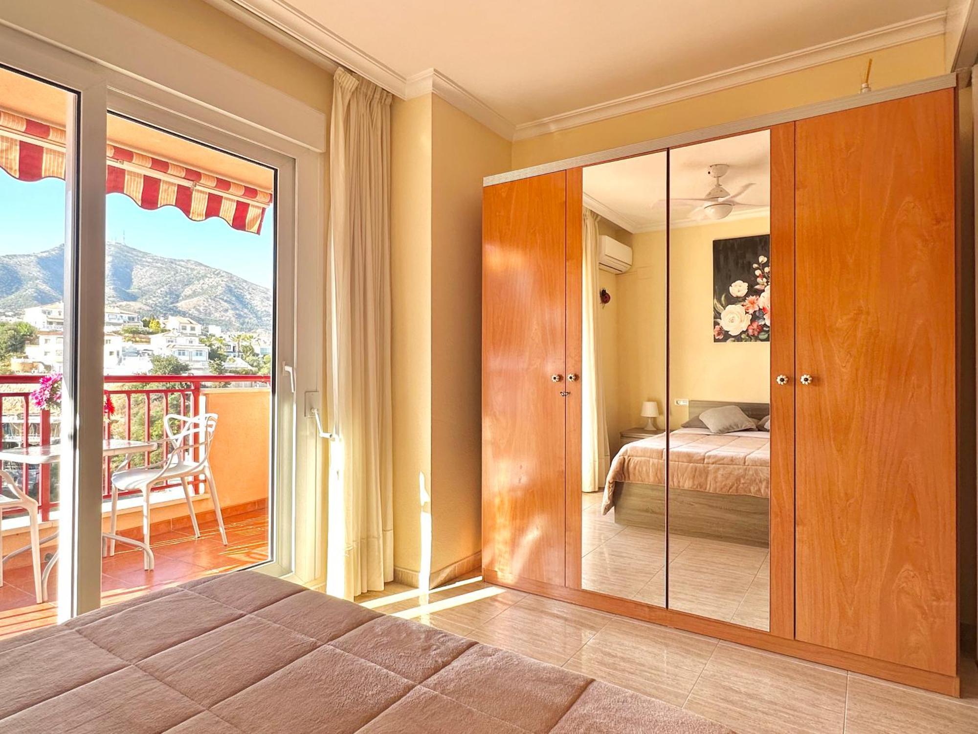 In Costa Del Sol, Sea, Sunshine & Views Apartment *