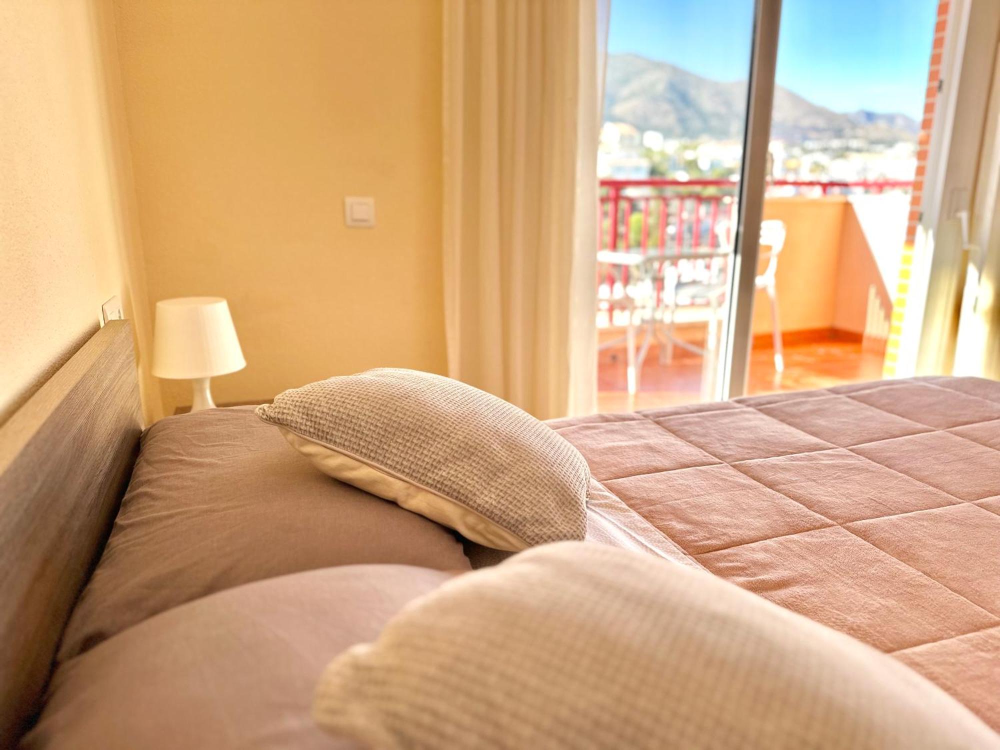 In Costa Del Sol, Sea, Sunshine & Views Huoneisto *