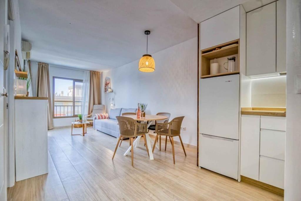 118 - Modern Beachfront * Fuengirola