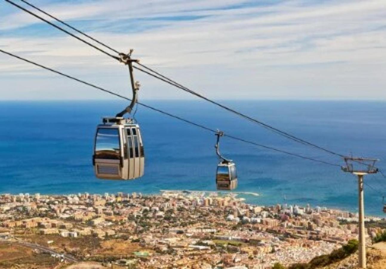 Huoneisto First Line Beach With Sea View Fuengirola