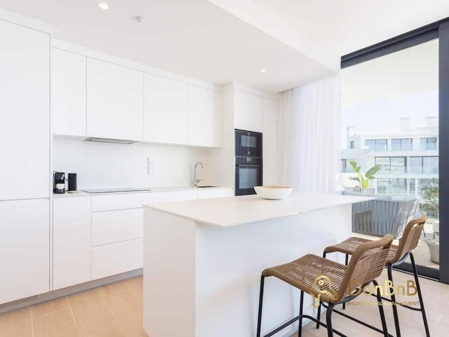 Apartment In Higueron West