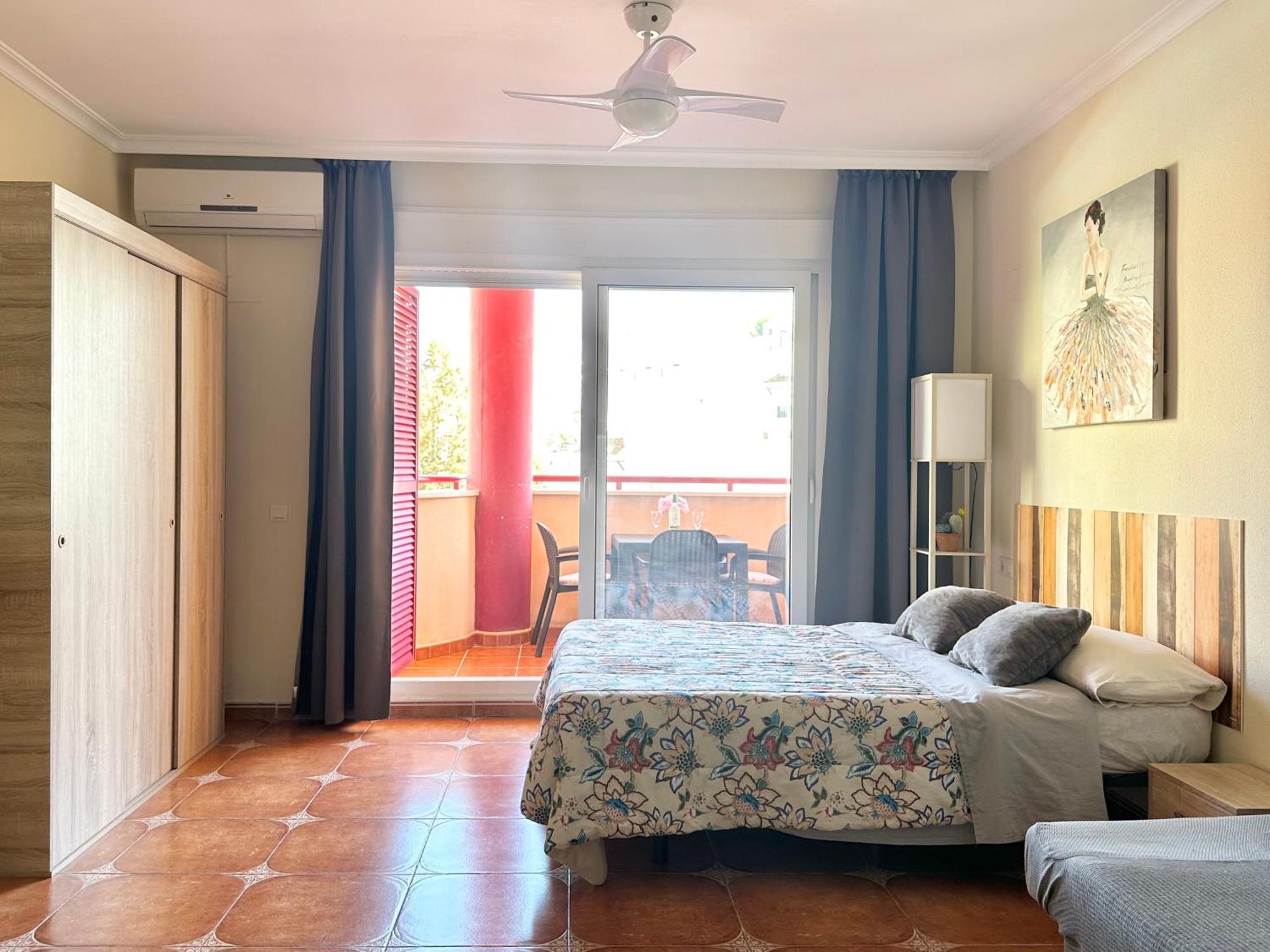 Costa Del Sol Seaside - 5 Mins From * Fuengirola