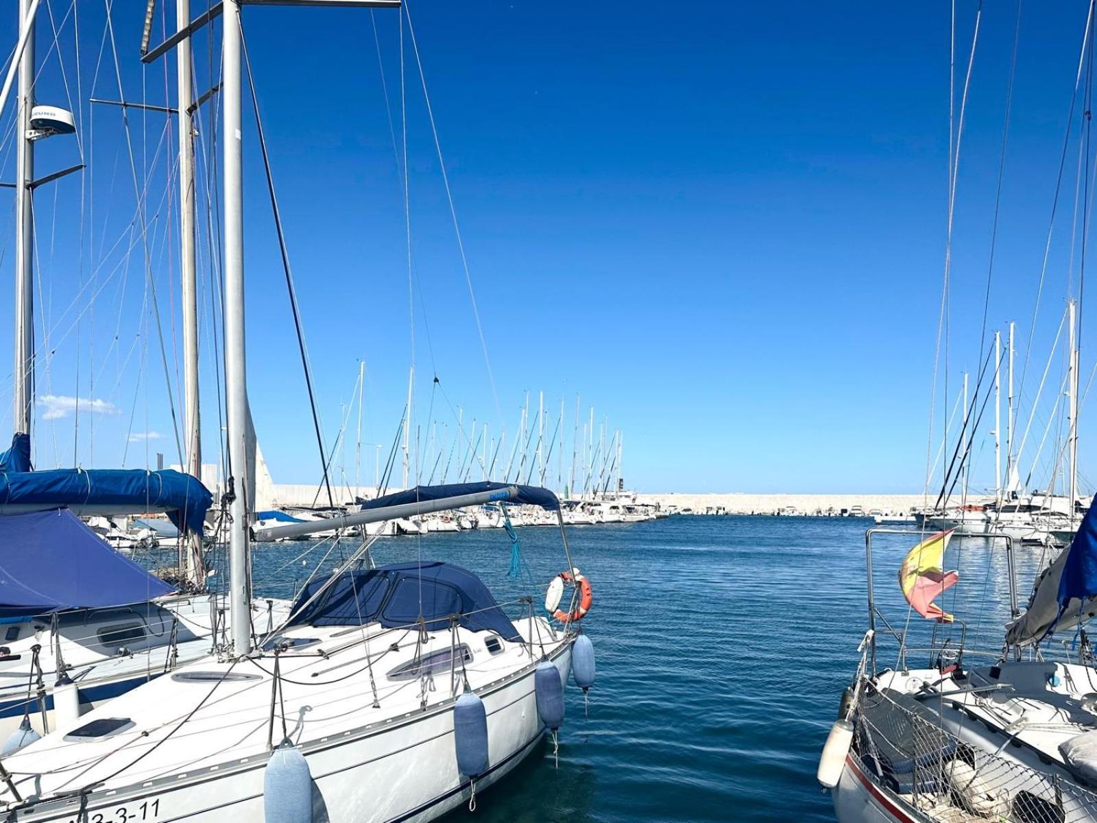 Costa Del Sol Seaside - 5 Mins From Apartment Fuengirola