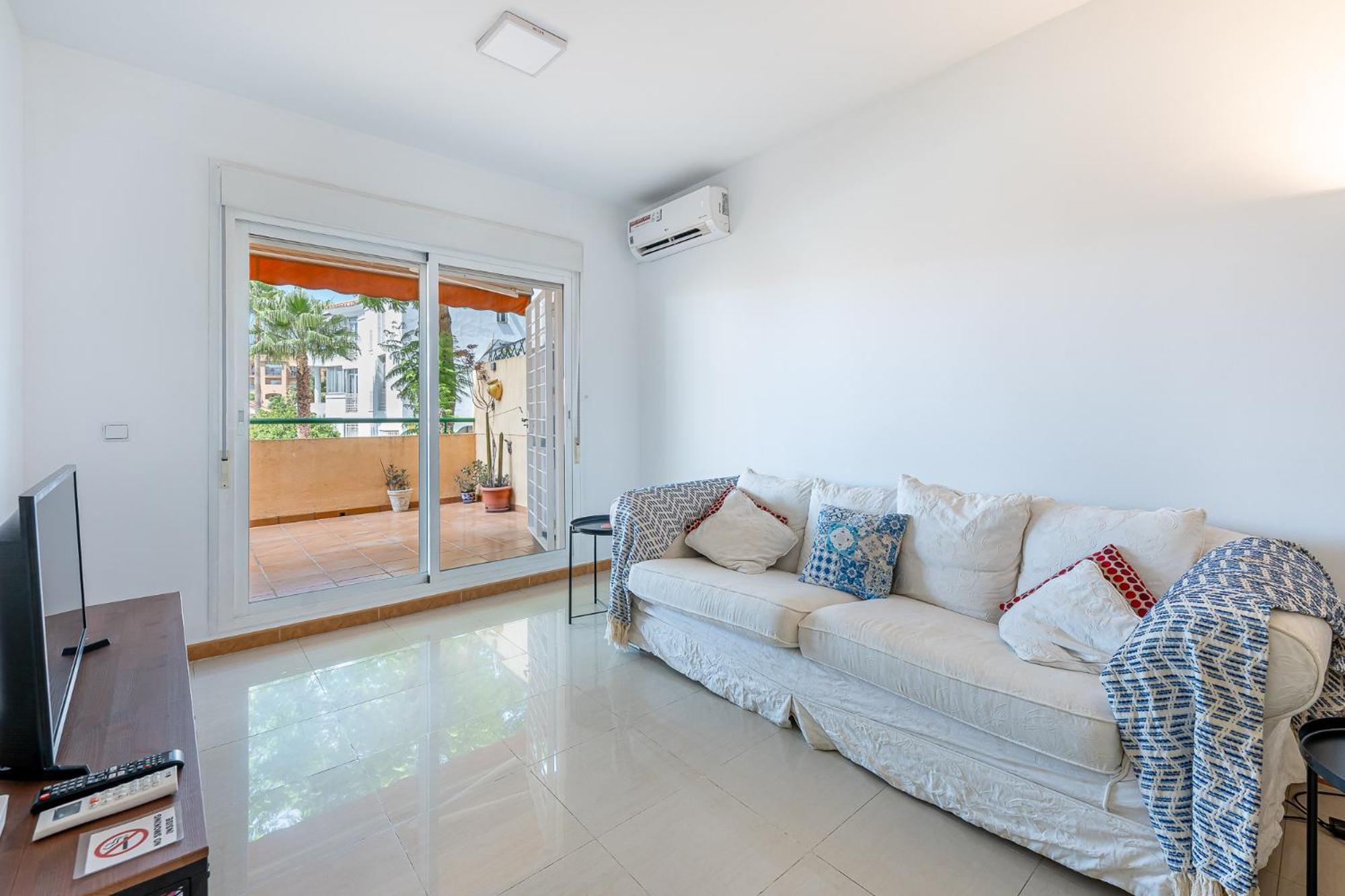 Beautiful 2 Bed Pacos * Fuengirola