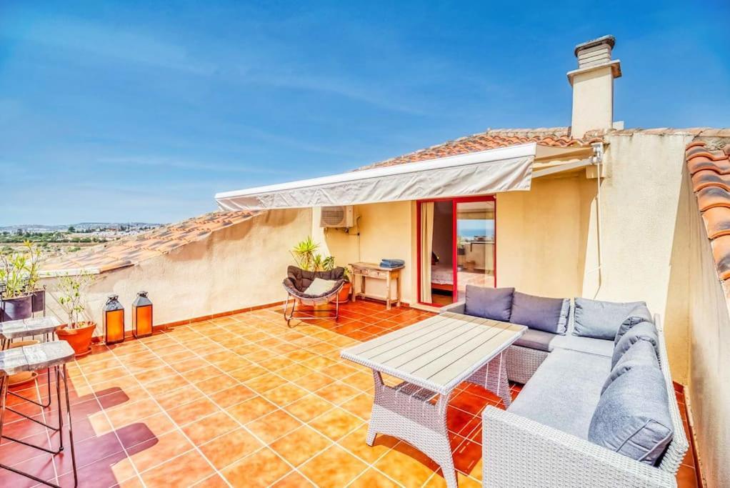 Apartment 120 - Cozy Duplex Penthouse With Panoramic Views