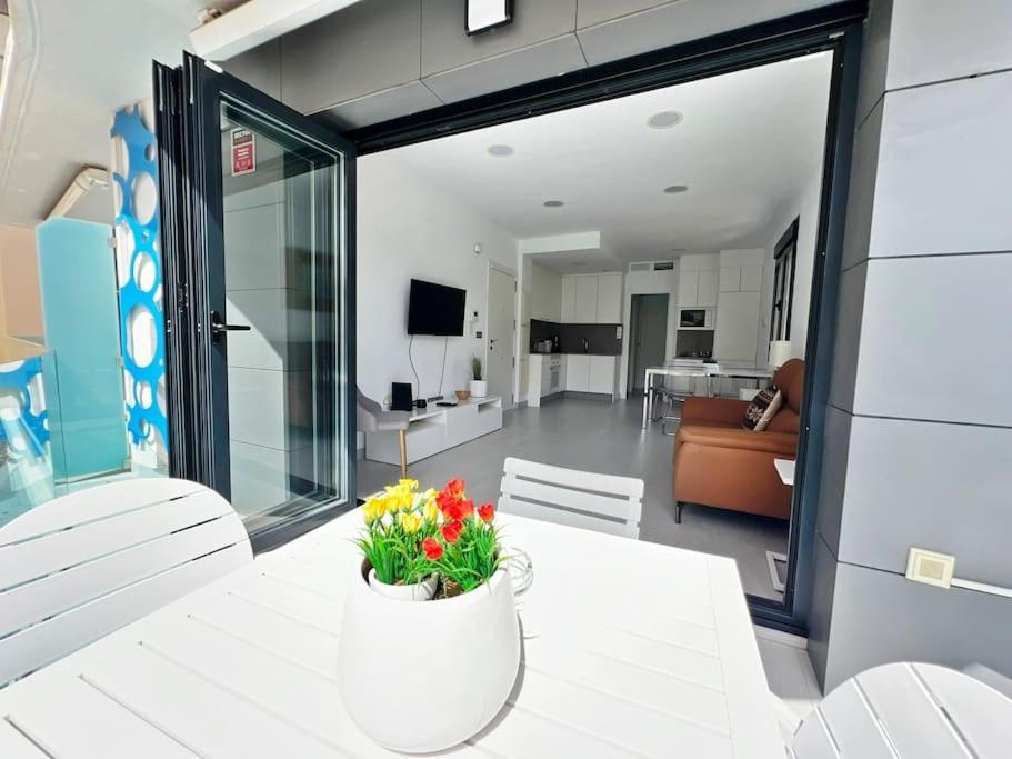 Apartment Luxury & New With Pool Ii